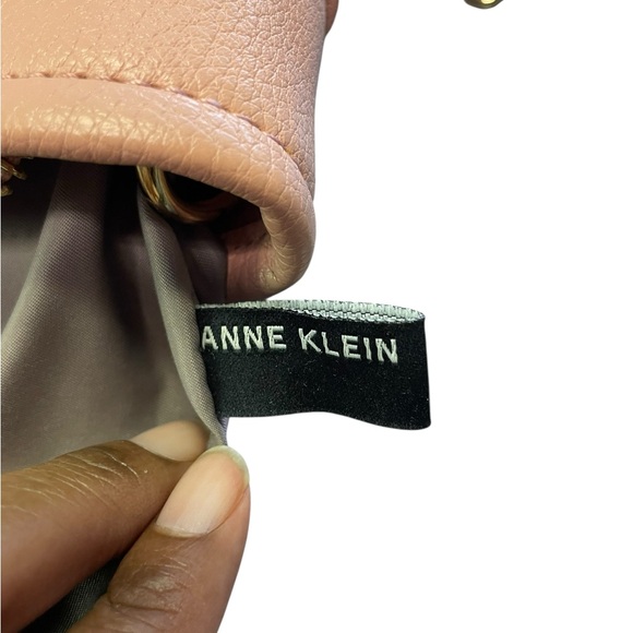 Anne Klein blush pink Tote Bag with removable straps pebble design
